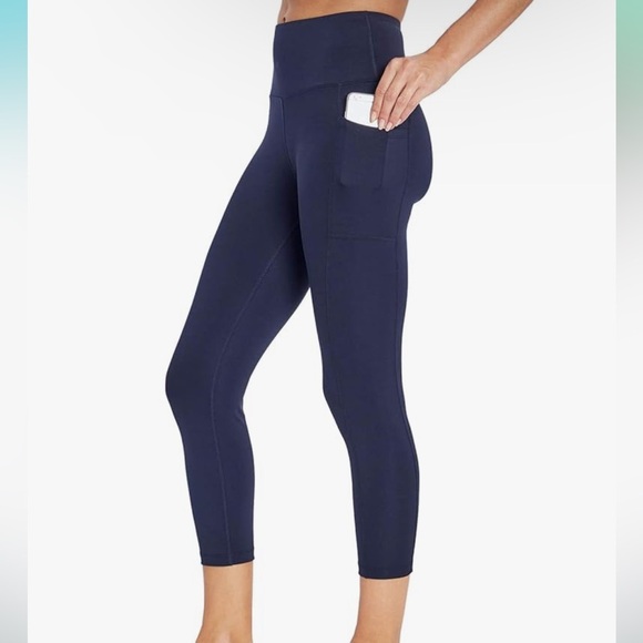 BALLY | Total Fitness High Rise Pocket Mid-Calf Legging - Picture 1 of 3